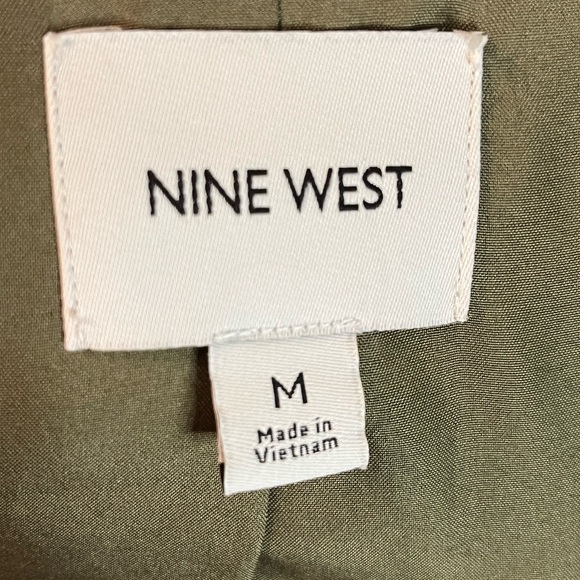 Nine West skirt suit with blazer medium - Picture 6 of 7